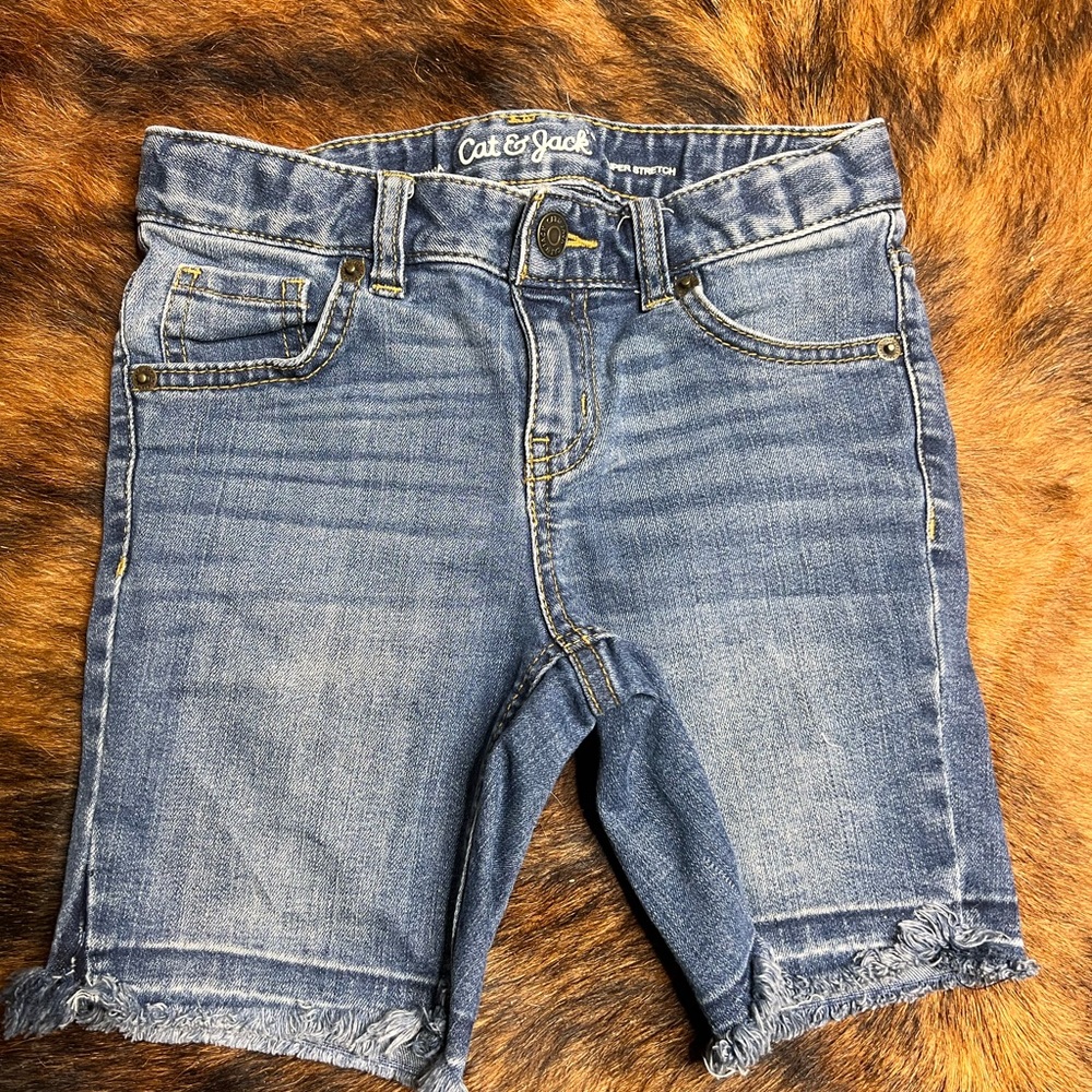Cat & Jack Bermuda Shorts Girl 8 Medium